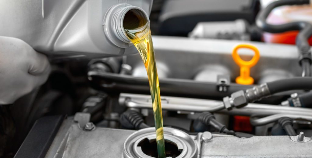 Qué significa el aceite 20W 50: Entendiendo su importancia en el motor 4 Cambio de aceite en motor de coche