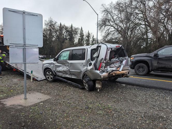 Choque de autos en la carretera