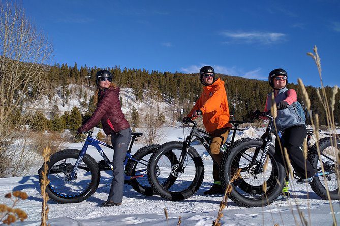 Fat bike en terreno nevado y montañoso
