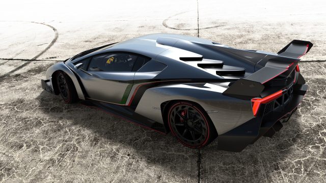 Lamborghini Veneno en pista a alta velocidad