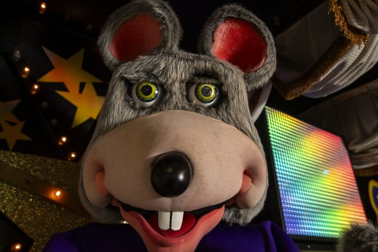 chuck e