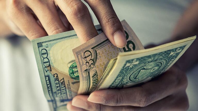 dinero extra