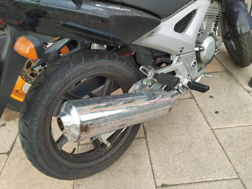 ef520f02 634f 4d2c 9a0f 857502bdd4c2 tubo escape moto