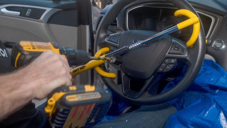 Guía para elegir el mejor bloqueo de volante y proteger tu coche de robos 1 guia para elegir el mejor bloqueo de volante y proteger tu coche de robos