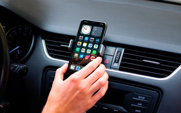guia para elegir el mejor soporte de telefono movil para tu coche