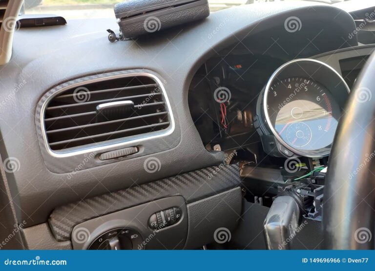 instalacion de una alarma la seguridad en un coche moderno para el tablero instrumentos sistema del g m 149696966