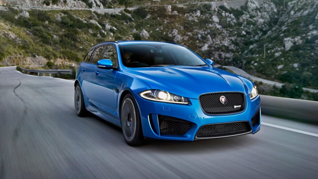 jaguar de traccion trasera vs traccion total