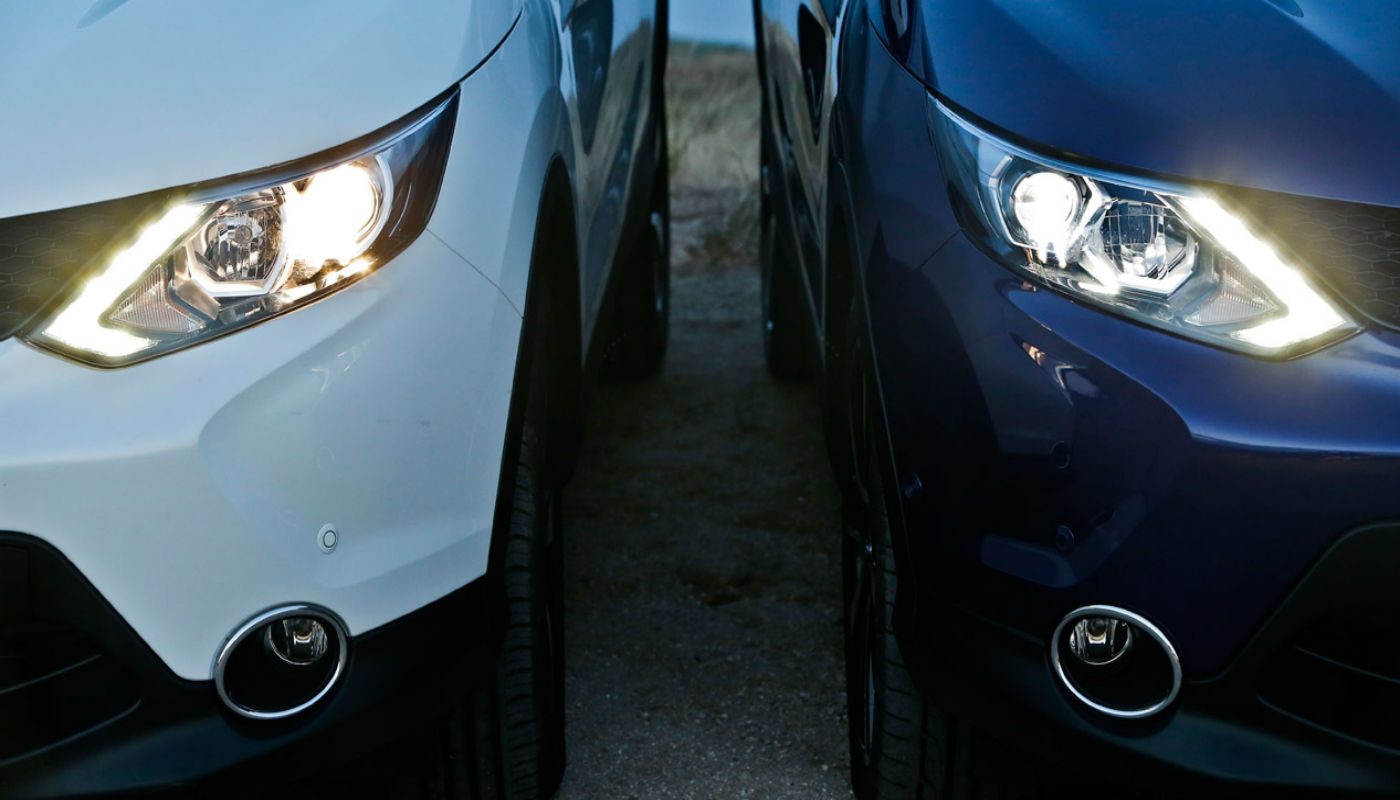 Comparación entre faros de halógeno y LED