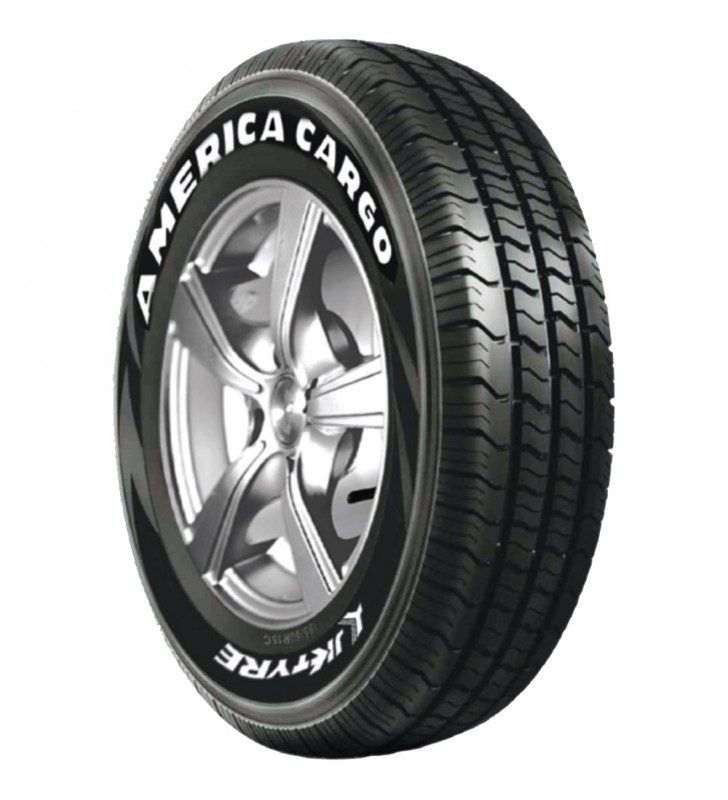 Llanta 185 60 en carretera concurrida