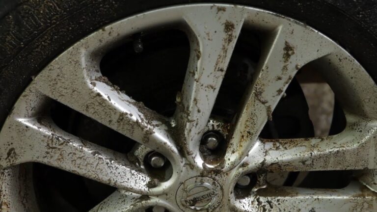 Cómo quitar las manchas de las llantas en el piso 1 manchas llantas
