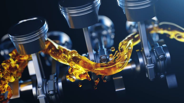 Motor con aceite lubricando sus piezas internas